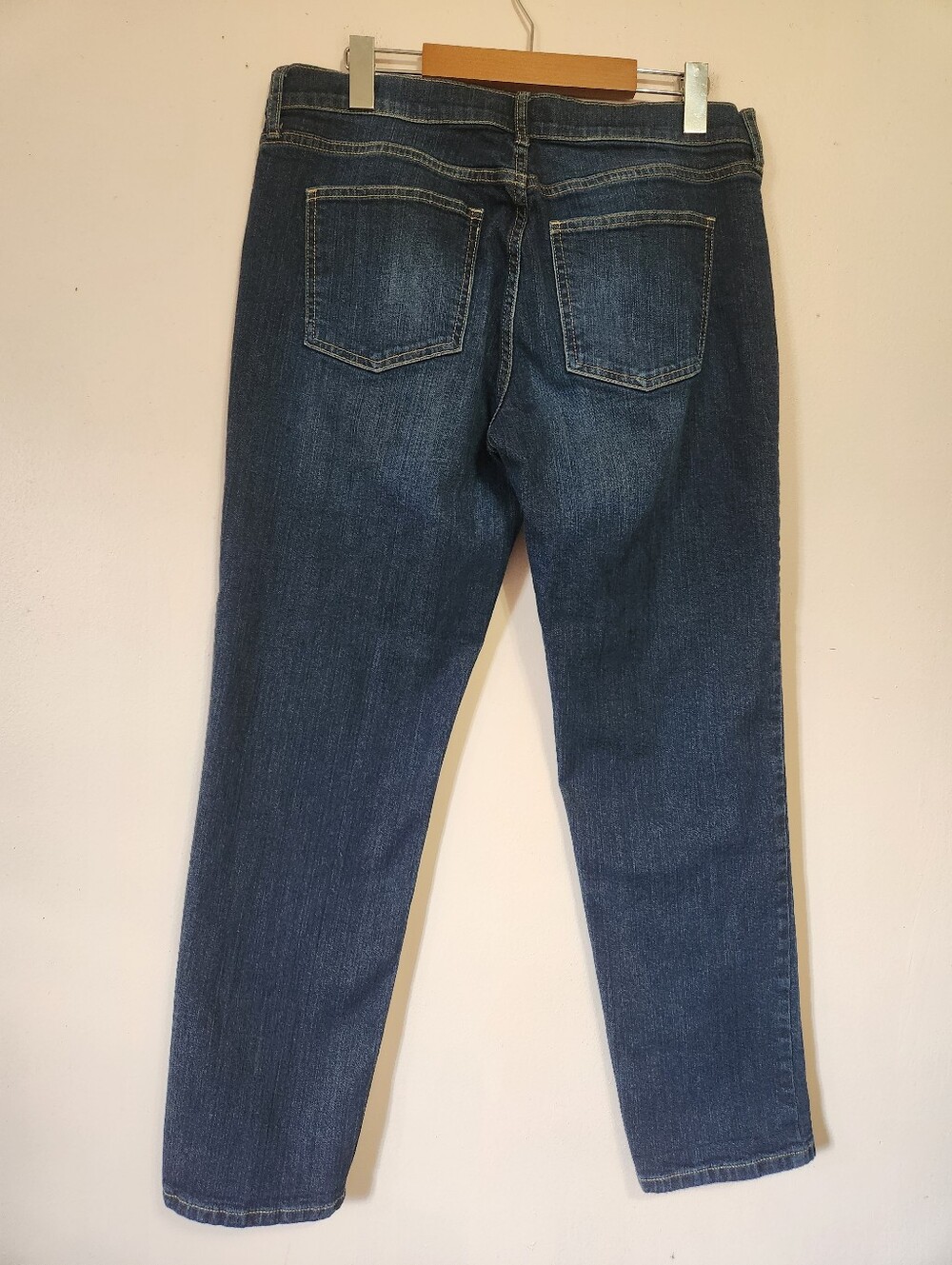 Banana Republic Dark Wash Authentic Girlfriend Jeans 30/10 Stretch Denim EUC - Picture 3 of 7